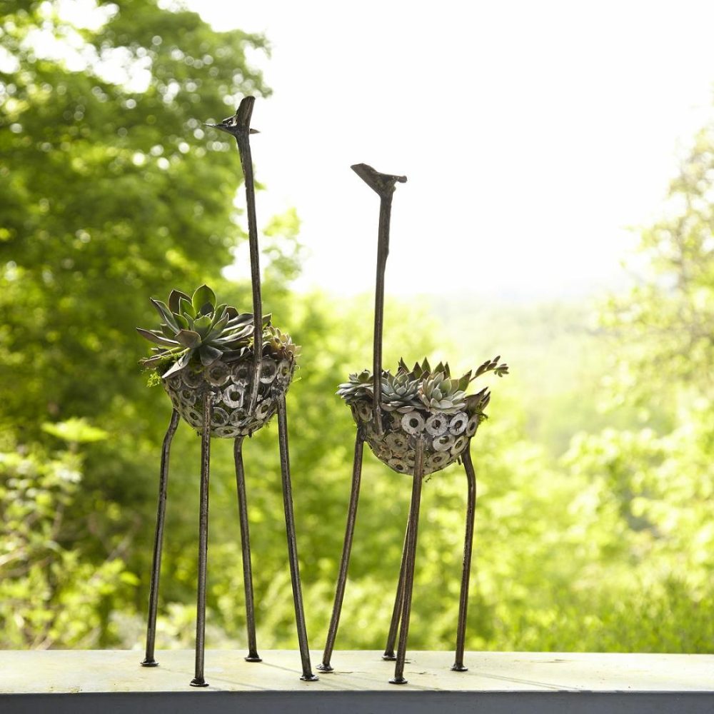 Garden Decor |   Recycled Metal Giraffe Planter Garden Garden Decor